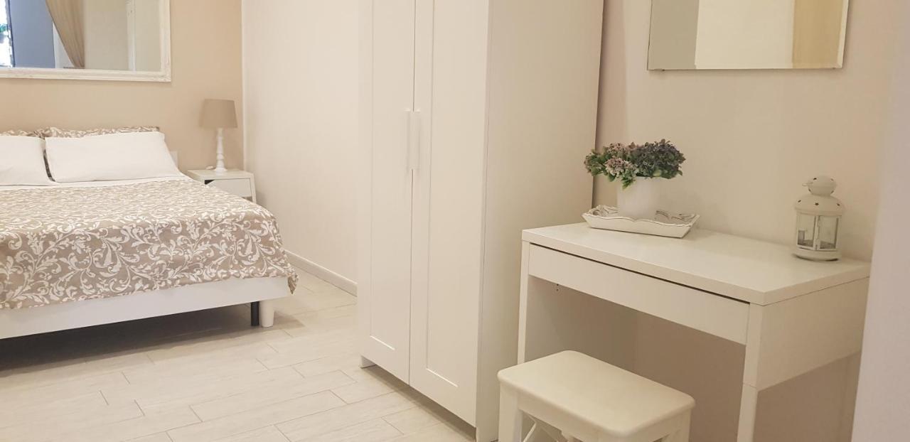 Appartamenti E Camere Silva Trapani Bagian luar foto
