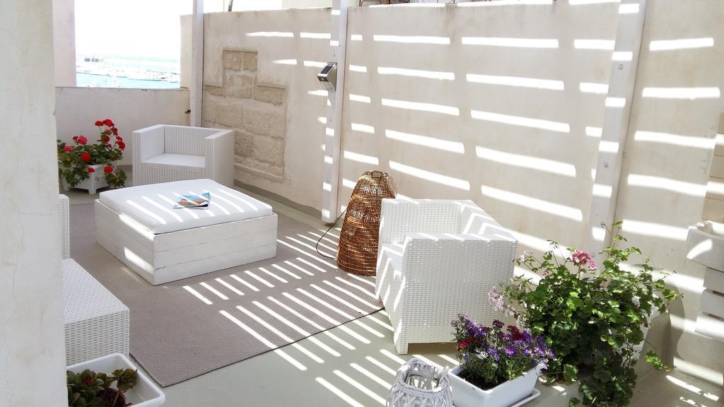 Appartamenti E Camere Silva Trapani Bagian luar foto